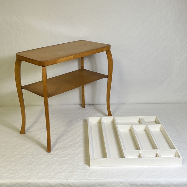 Mindre bord och kast.