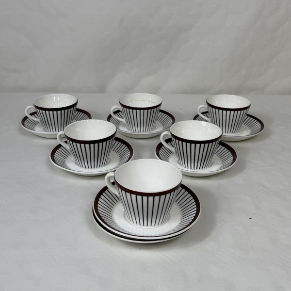 Stig Lindberg, "Spisa Ribb", kaffekoppar med fat, 13 delar, 1950 tal.