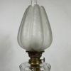 Bordfotogenlampa, glas och mässing, 1900-tal.