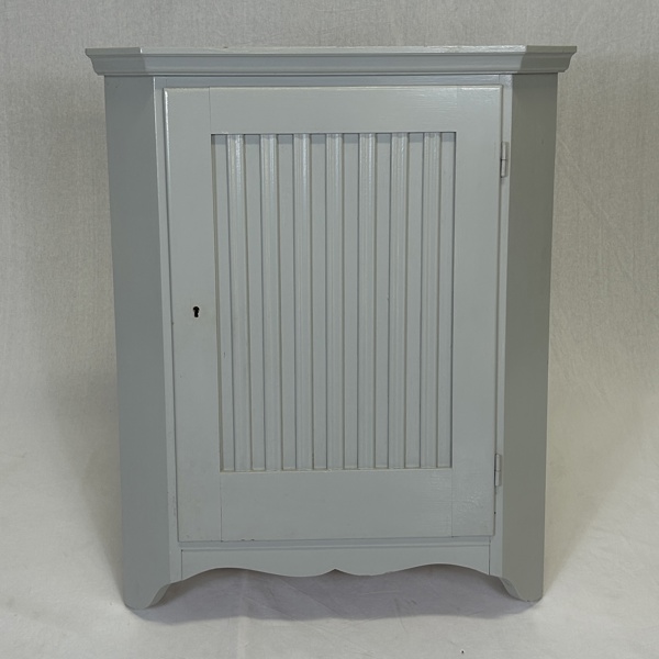 Hänghörnskåp, 1900-tal.