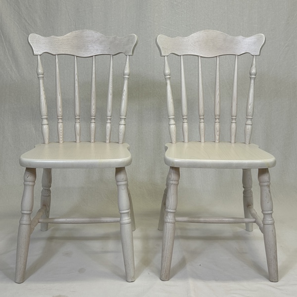 Pinnstolar, ett par, 1900-tal.