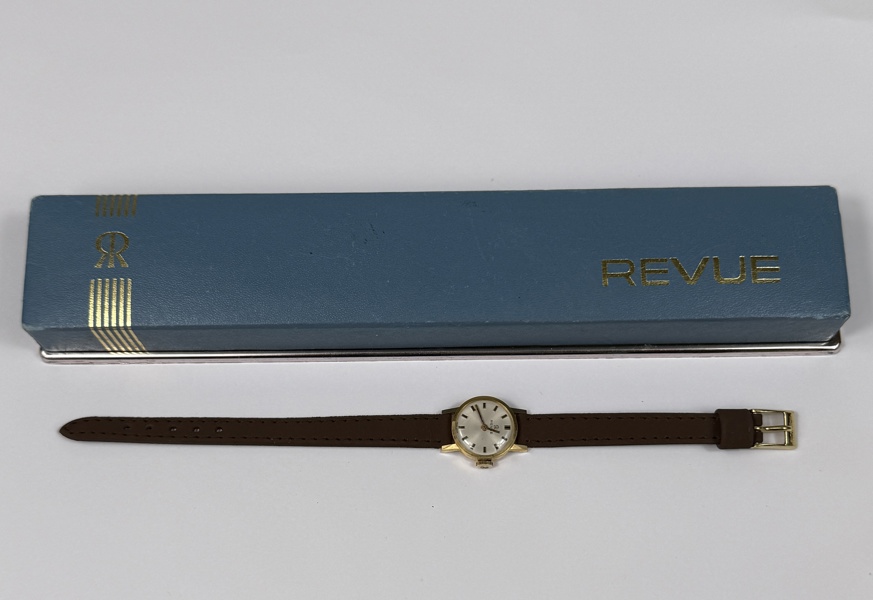 Damarmbandsur, Revue, 14k guld.