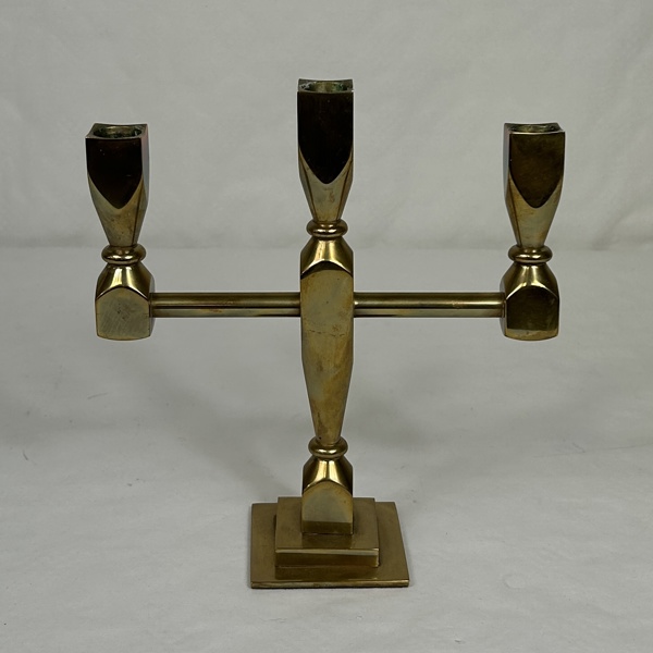 Lars Bergsten. Kandelaber, mässing, Gusum.