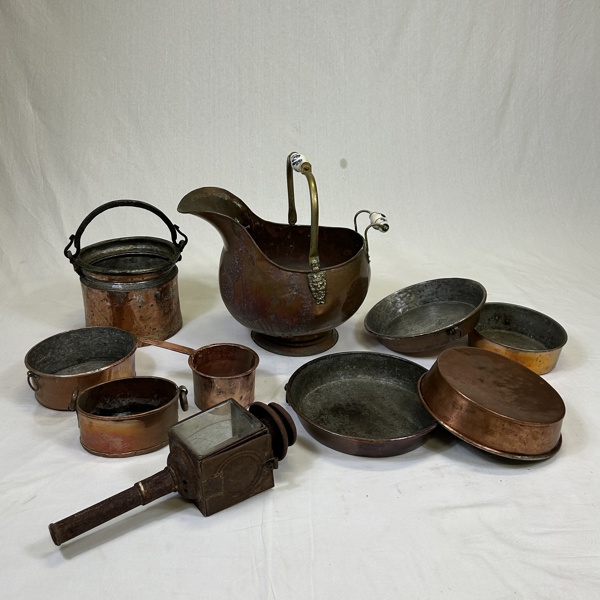Parti kopparföremål, bla kolhämtare, 18/1900-tal.