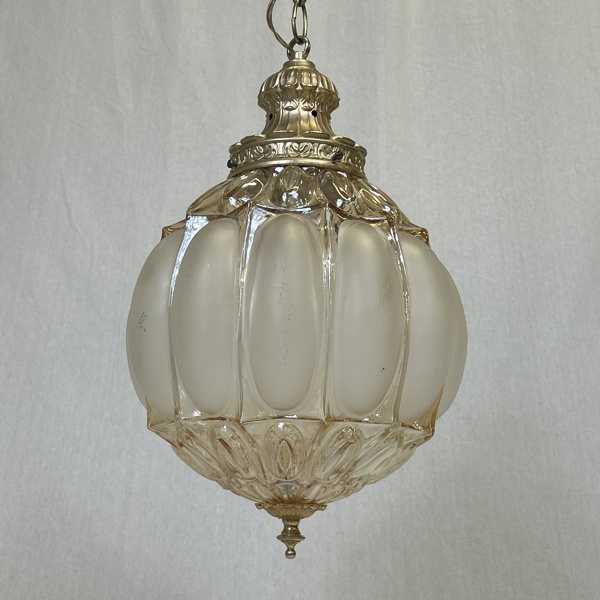 Taklampa, glas, 1900-talets andra hälfts.