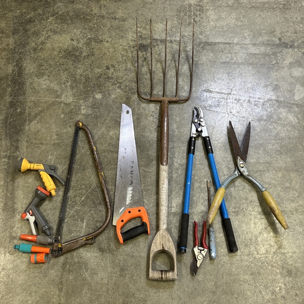 Parti verktyg och redskap m.m.