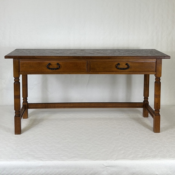 Hallmöbel, Ateljé glas & trä Hovmantorp. 1900 tal.