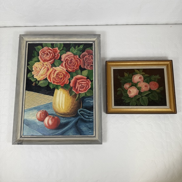 Oidentifierad konstnär. Olja på pannå, 2st, blomsterstilleben.
