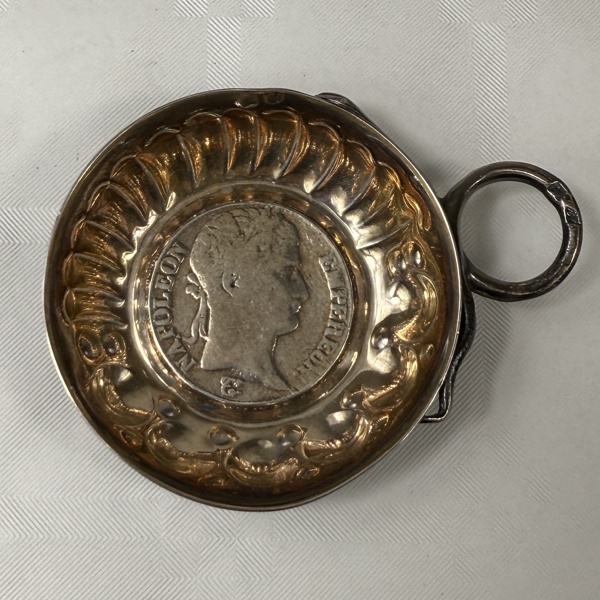 Kåsa, Silver med mynt, Napoleon 5 Francs 1813.