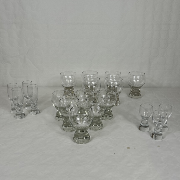 Göran Wärff. Glasservisdelar, 19st, "Rondo", Kosta Boda.