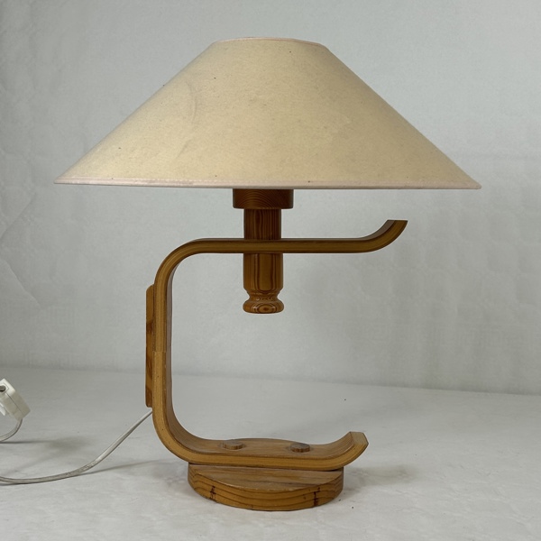 Bordslampa, furu, 1900-talets mitt.
