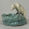 Ditmar Urbach. Askfat, isbjörn, porslin, 1900-tal.