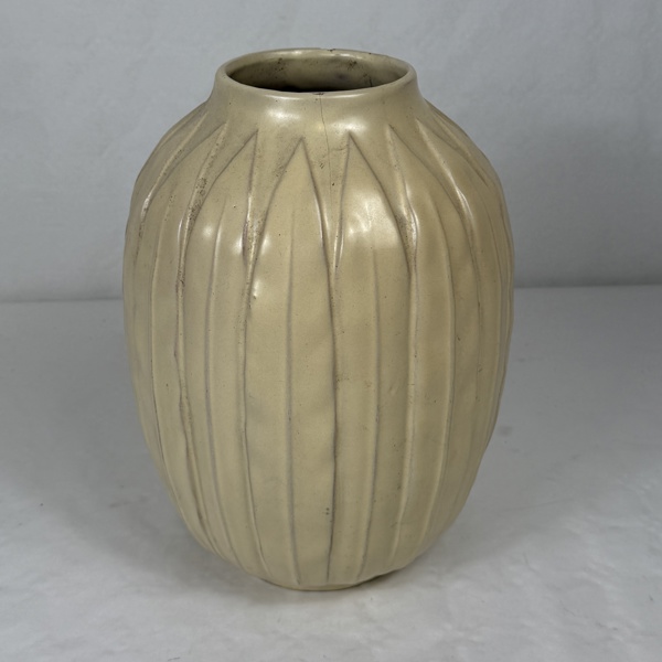 Anna-Lisa Thomson. Vas, "Lancett", Upsala Ekeby.