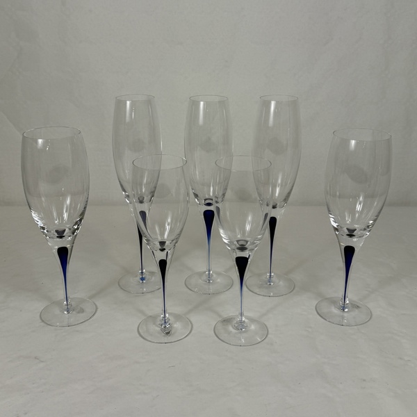 Erika Lagerbielke. Glas, 7 delar, "Intermezzo", Orrefors.