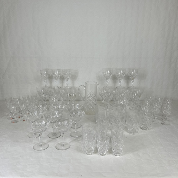 Glasservis, 81 delar, "Karolina", Orrefors.