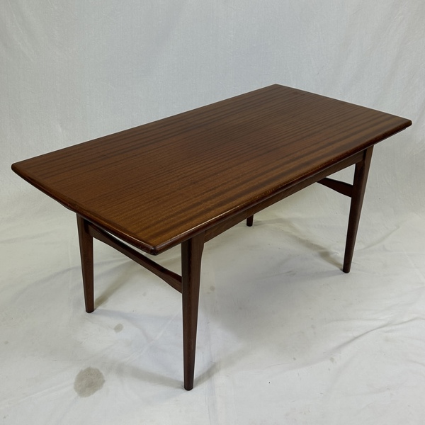 Soffbord, "EM Bordet", Mahogny, Emmaboda Möbelfabrik, 1950/60 tal.