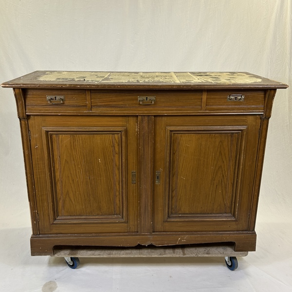 Skänk, jugend, 1900-tal.