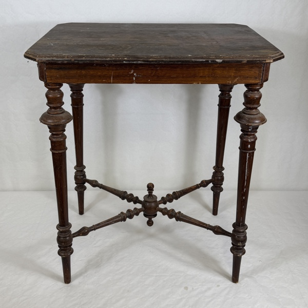 Bord, nyrenässans, 18/1900-tal.