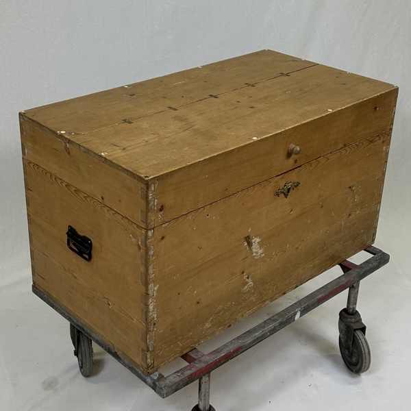 Kista, trä, 1900-talets andra hälft.