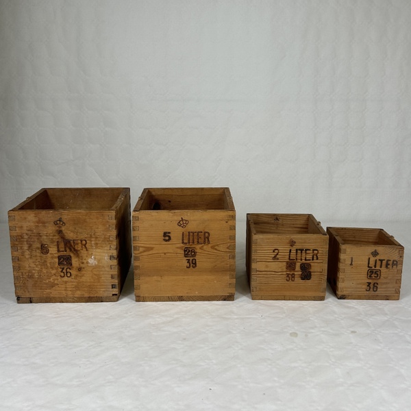 Mått, 4st, allmoge.