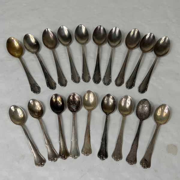 Skedar, 19st, silver.