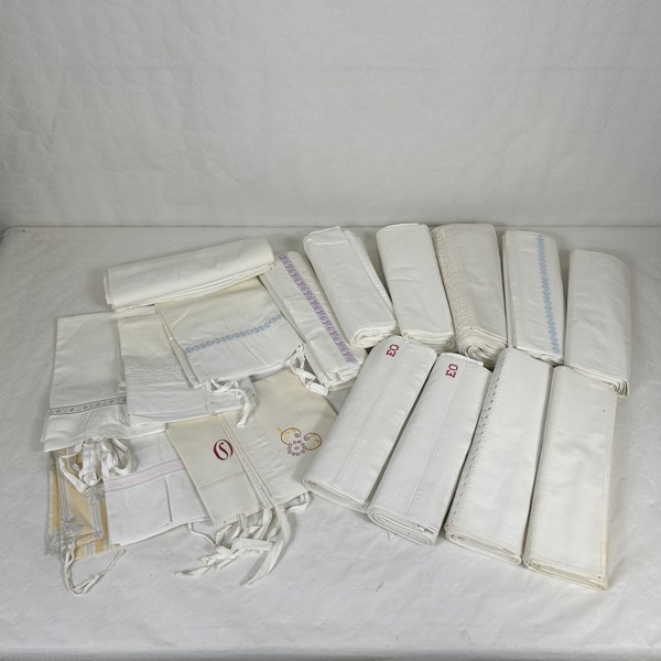 Parti örngott och lakan, 7+11st.