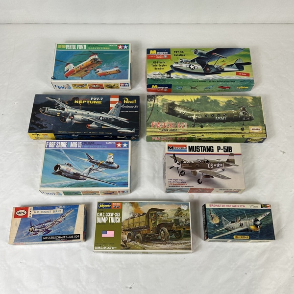 Modellflygplan/helikoptrar, 9st, 1900-tal.