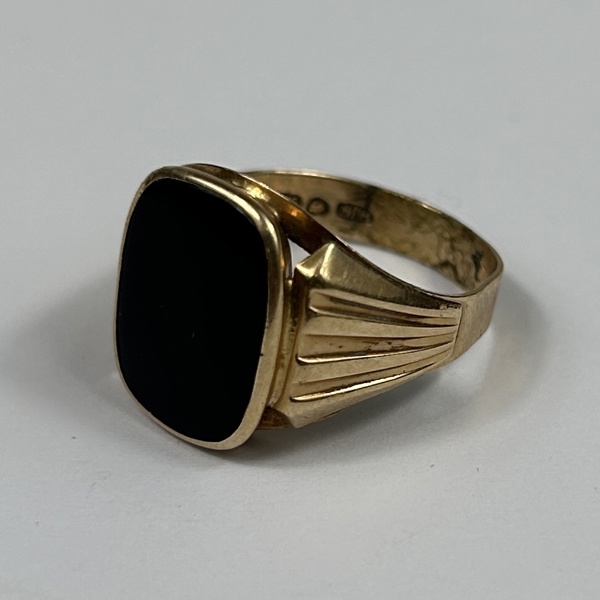 Klackring, 14k guld, med sten.