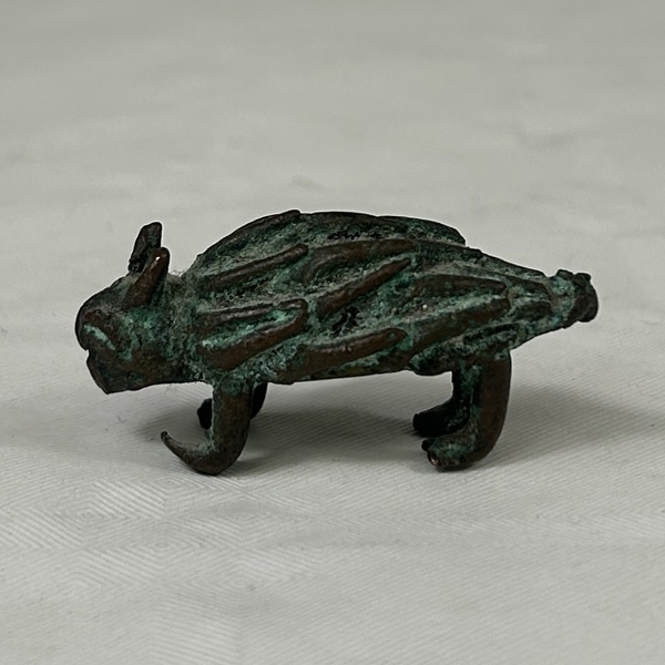 Skulptur, murmeldjur, brons.