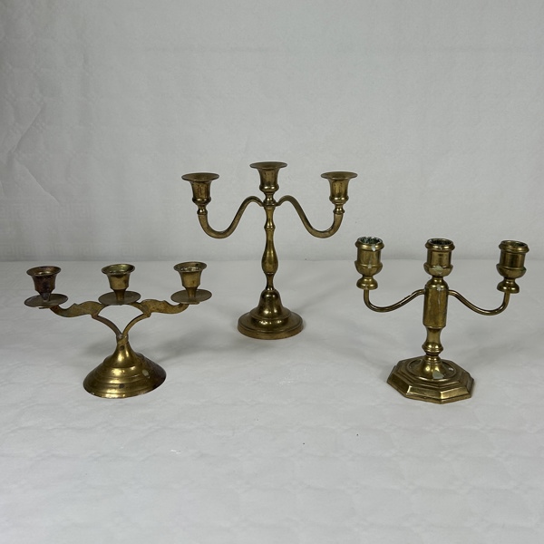 Kandelabrar, 3st, mässing, 1900-tal.