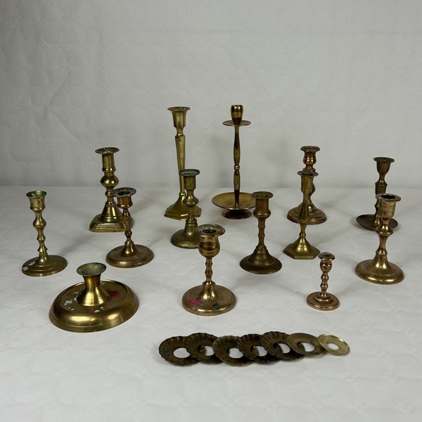 Parti ljusstakar, mässing, 1900-tal.