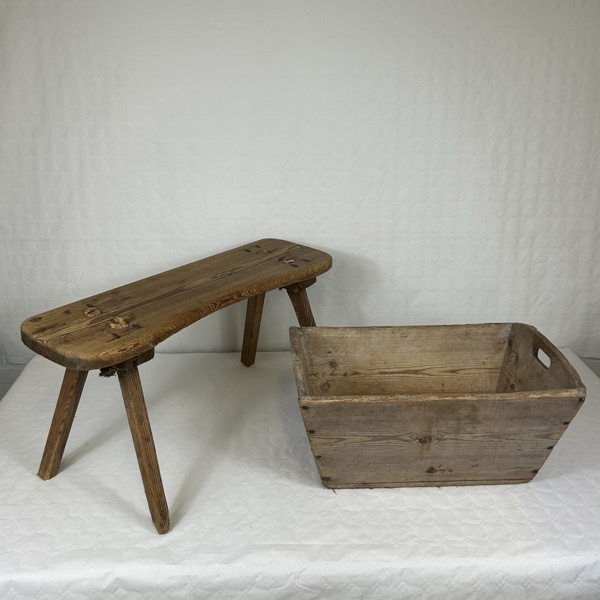 Tråg och pall, allmoge, 18/1900-tal.