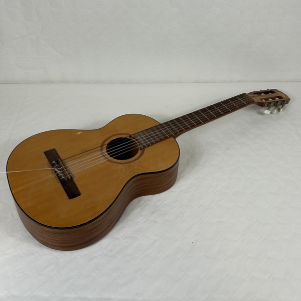 Gitarr, Akustisk, Levin.