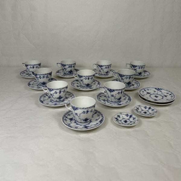 Kaffekoppar, "Musselmalet" Halvblond, Royal Copenhagen Danmark.