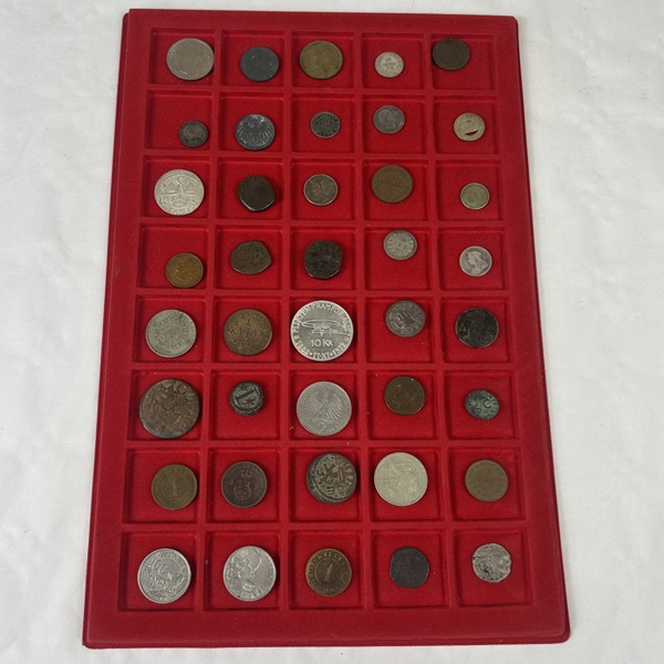 Myntbricka, svenska och utländska.