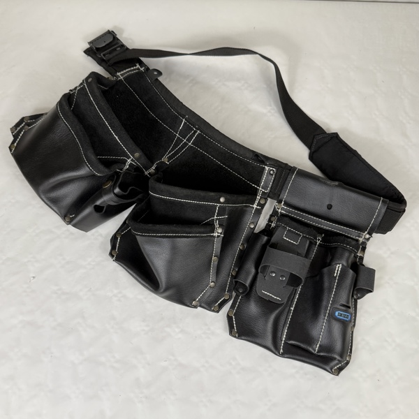 Snickarbälte, snikki.