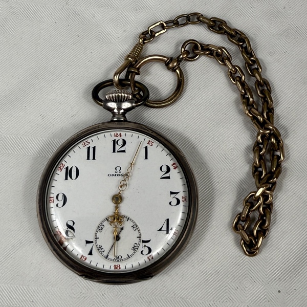 Fickur, Omega, silver.