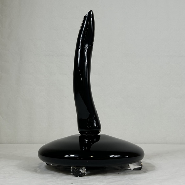 Jukka Setäla. Skulptur, glasmassa, 1993, Finland.