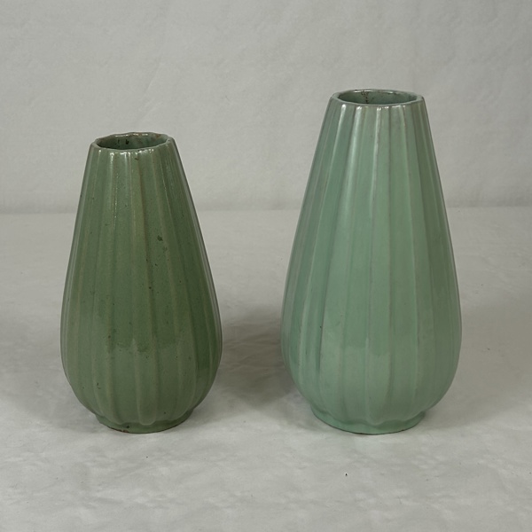 Vaser, 2st, Upsala Ekeby, 1900-talets första hälft.