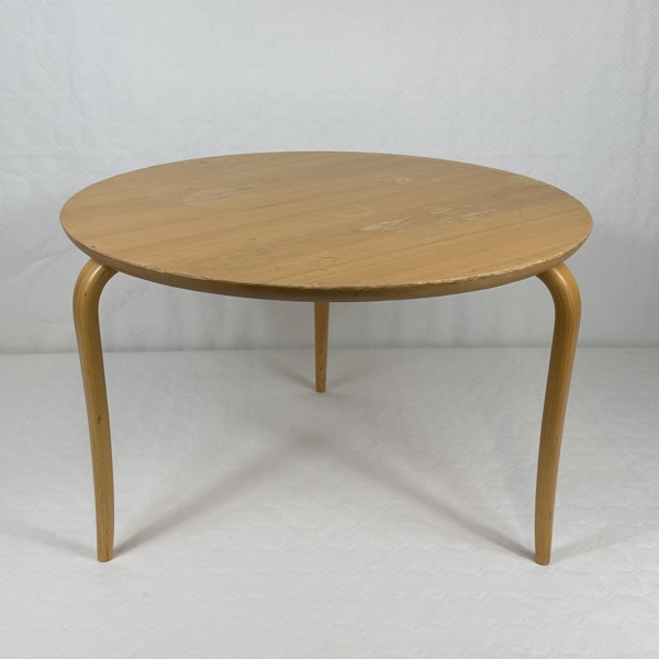 Bruno Mathsson. Sidobord, "Annika", björk, DUX.