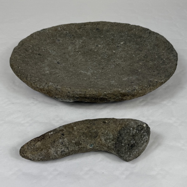 Äldre mortel, sten.