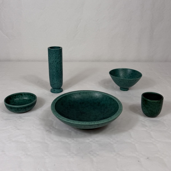 Wilhelm Kåge. "Argenta", vas och skålar.