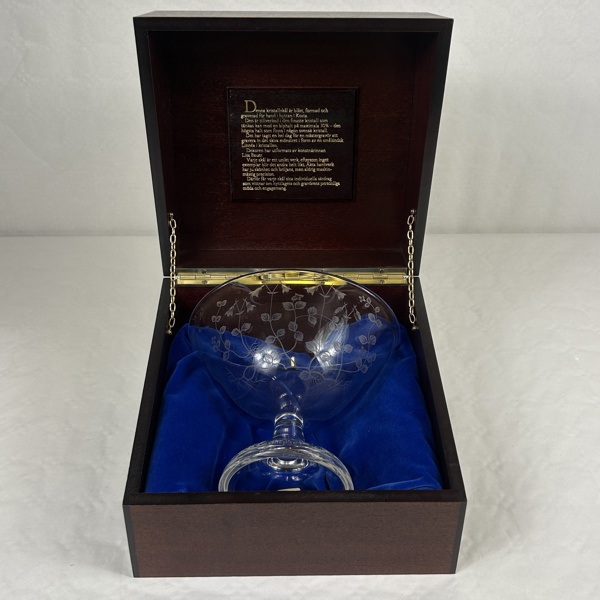 Lisa Bauer. Skål på fot, "Linnea", Kosta Boda, signerad.