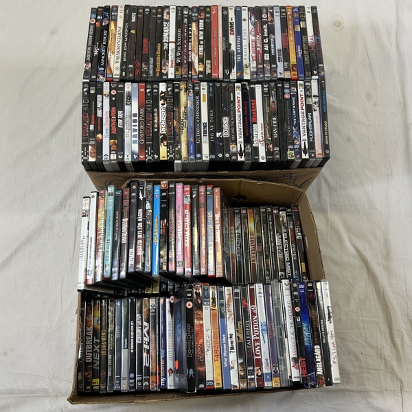 Stort parti DVD-Filmer, 2 lådor.