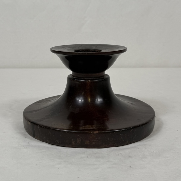 Carl Malmsten. Ljusstake, Liljeholmens, trä.