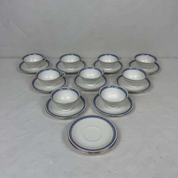 Rosenthal,9st Kaffekoppar med 11st fat.