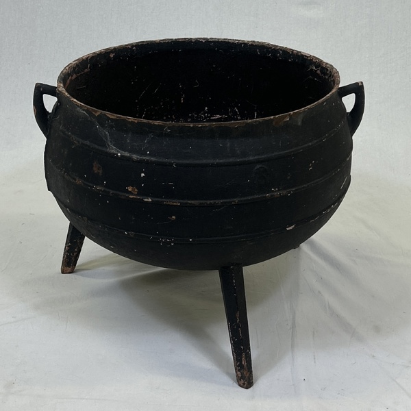 Stor gryta, tre fot, gjutjärn, 1900-tal.