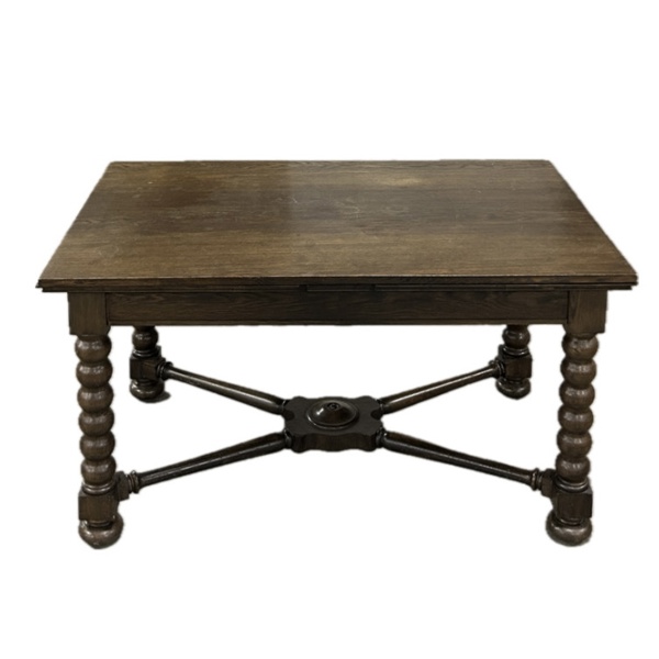 Matbord, barockstil, 1900-tal.