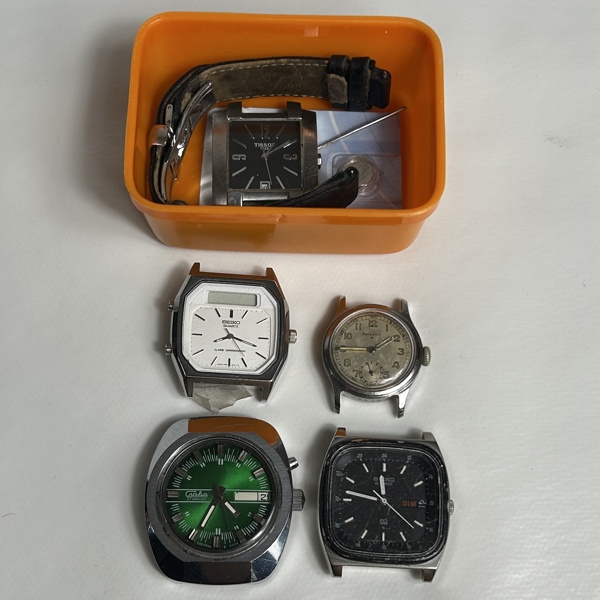 Herrarmbandsur, 5st, bla Seiko och Tissot.