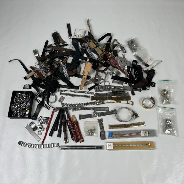 Stort parti klockremmar.